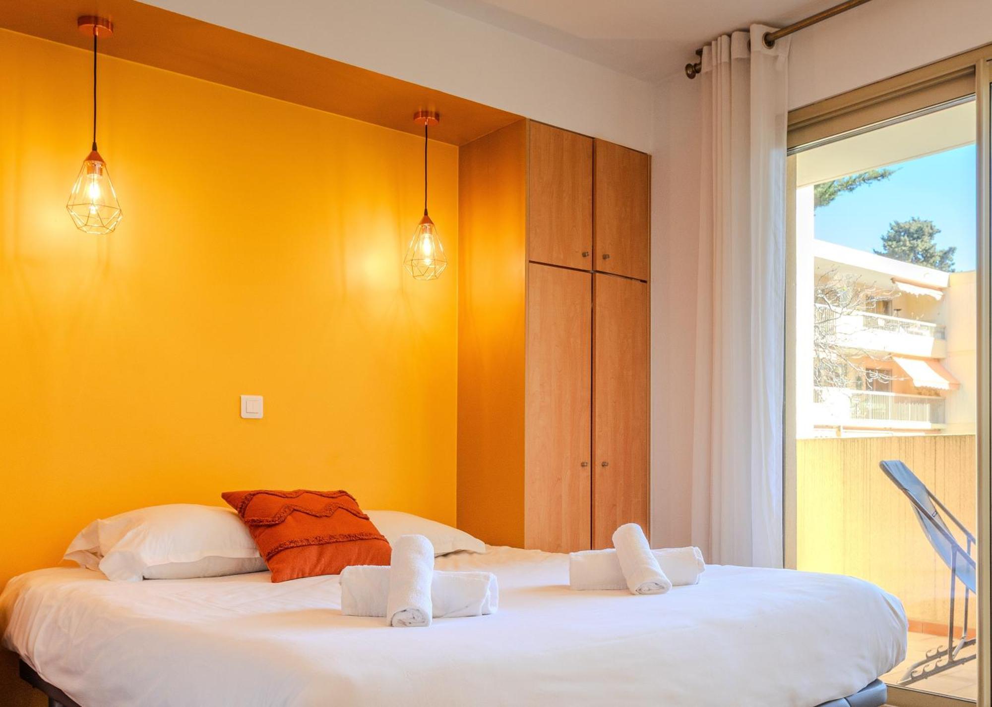 Les 15 Pins & La Mer -Your Green Getaway Near Sea & Beach アンティーブ エクステリア 写真